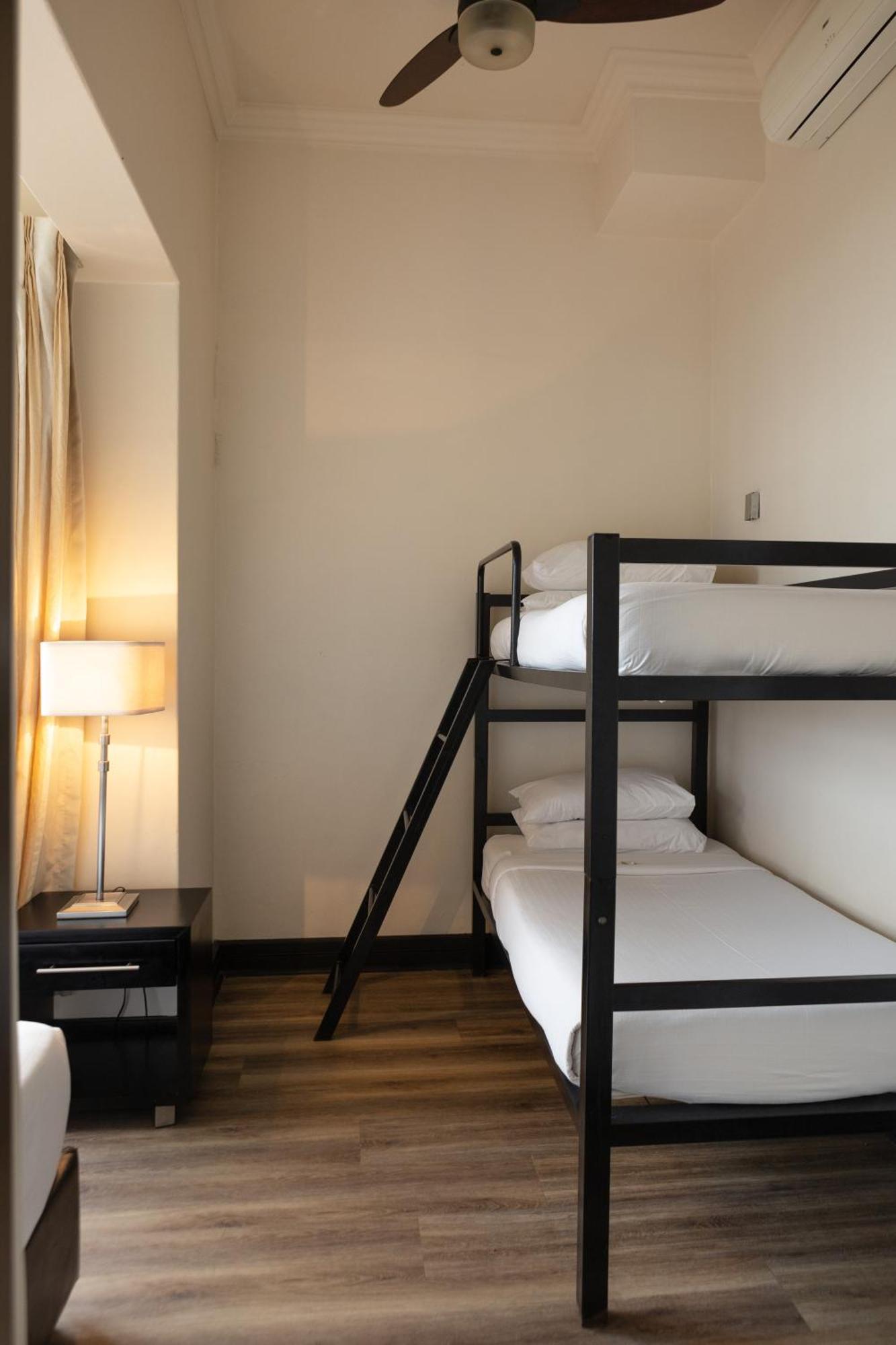 Parade Hotel Durban Bagian luar foto
