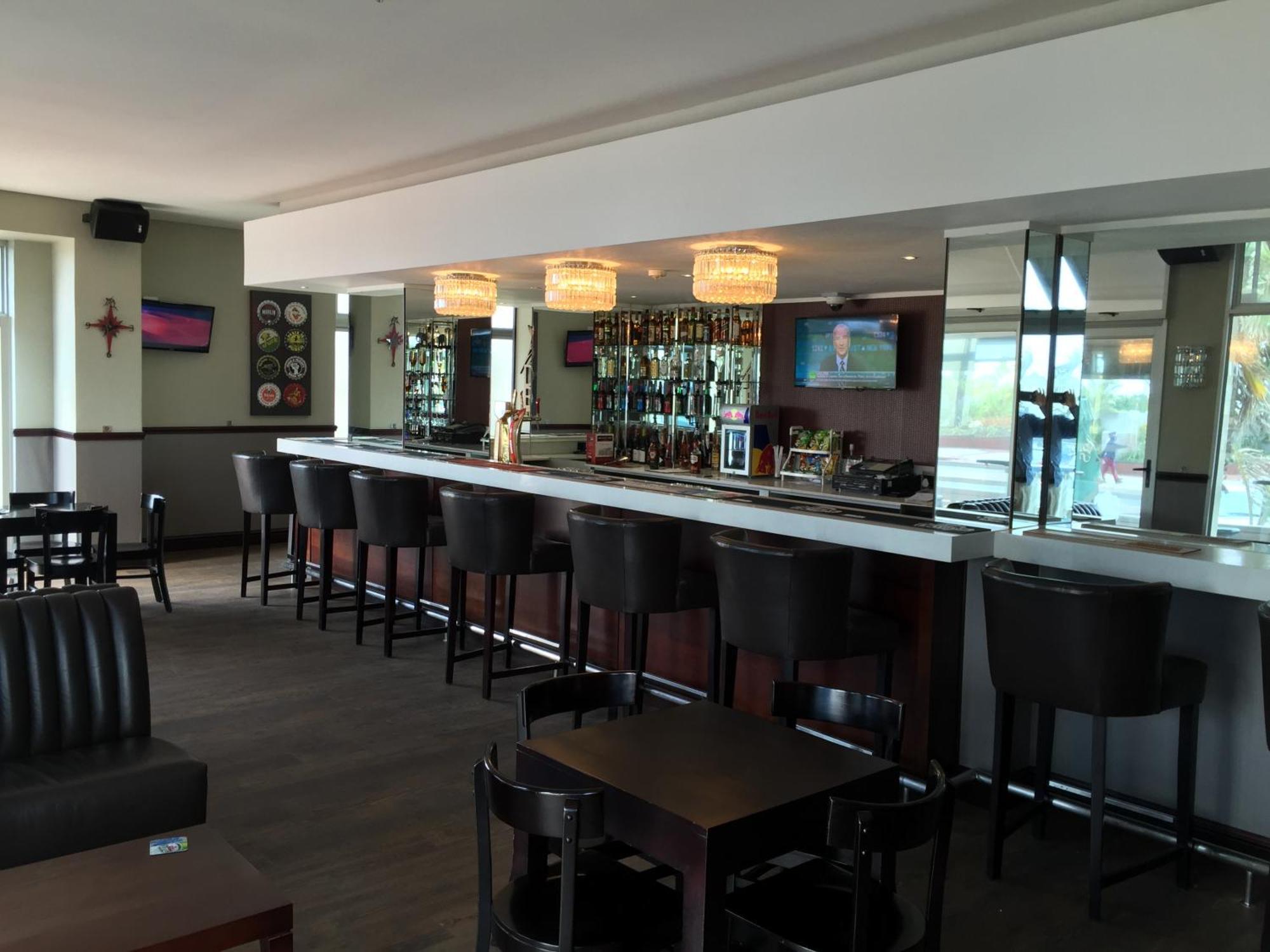 Parade Hotel Durban Bagian luar foto